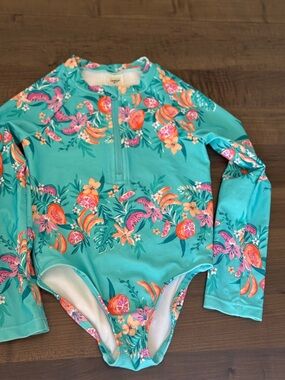 OshKosh B'gosh Teal Floral Long-Sleeve Rash Guard